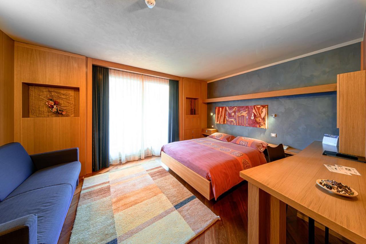 Hotel Ambrosini Aprica Exterior foto