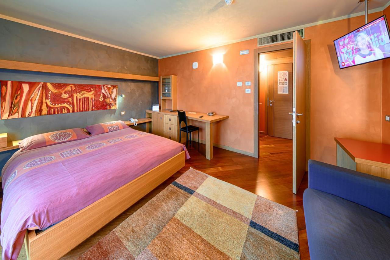 Hotel Ambrosini Aprica Exterior foto