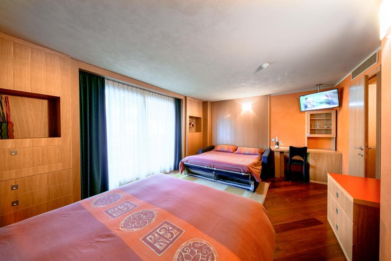 Hotel Ambrosini Aprica Exterior foto